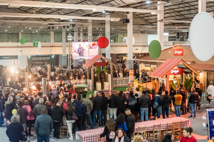 Grupo RBS marca presença na ExpoBento e na Fenavinho, em Bento Gonçalves, e na Festa das Cucas, em Santa Cruz