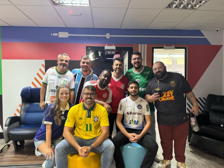 Bola nas Costas alcança posto de podcast de esportes mais ouvido do Brasil no Spotify