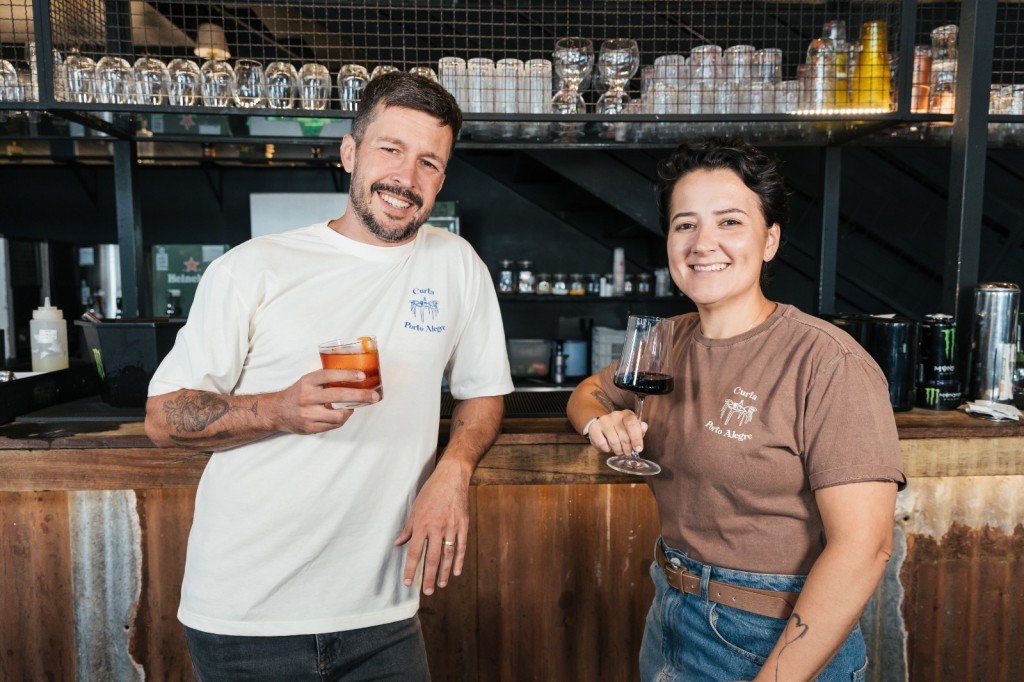 Novas vozes, conteúdos e coleção de camisetas: Destemperados celebra 19 anos com ações especiais