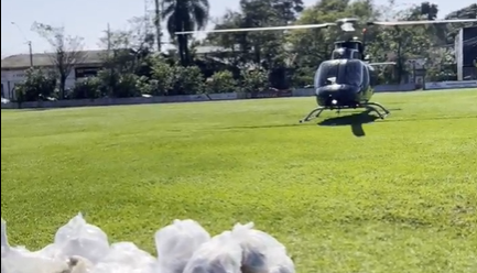 Lojas Benoit cedeu helicóptero para o transporte de emergência durante as enchentes