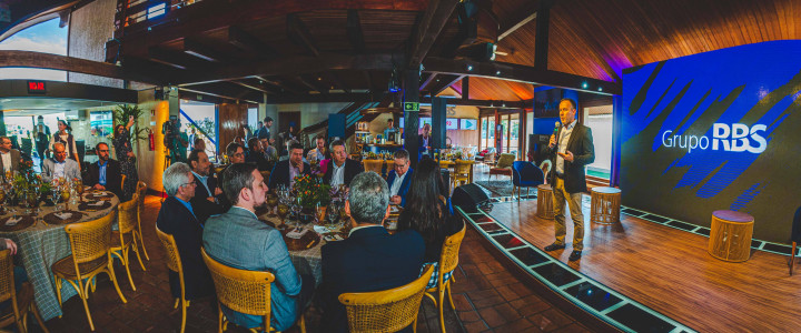 Almoço para convidados marca abertura da Casa RBS na Expointer 2022