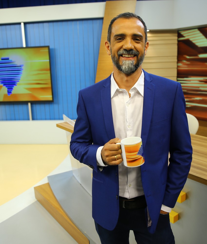 Josmar Leite assume a apresentação do Bom Dia Rio Grande na RBS TV