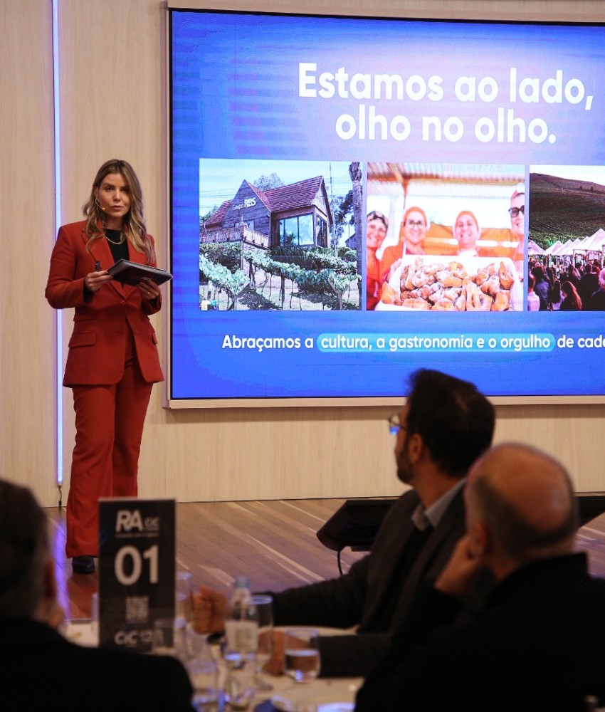 CEO da RBS palestra sobre o futuro da comunicação na CIC Caxias