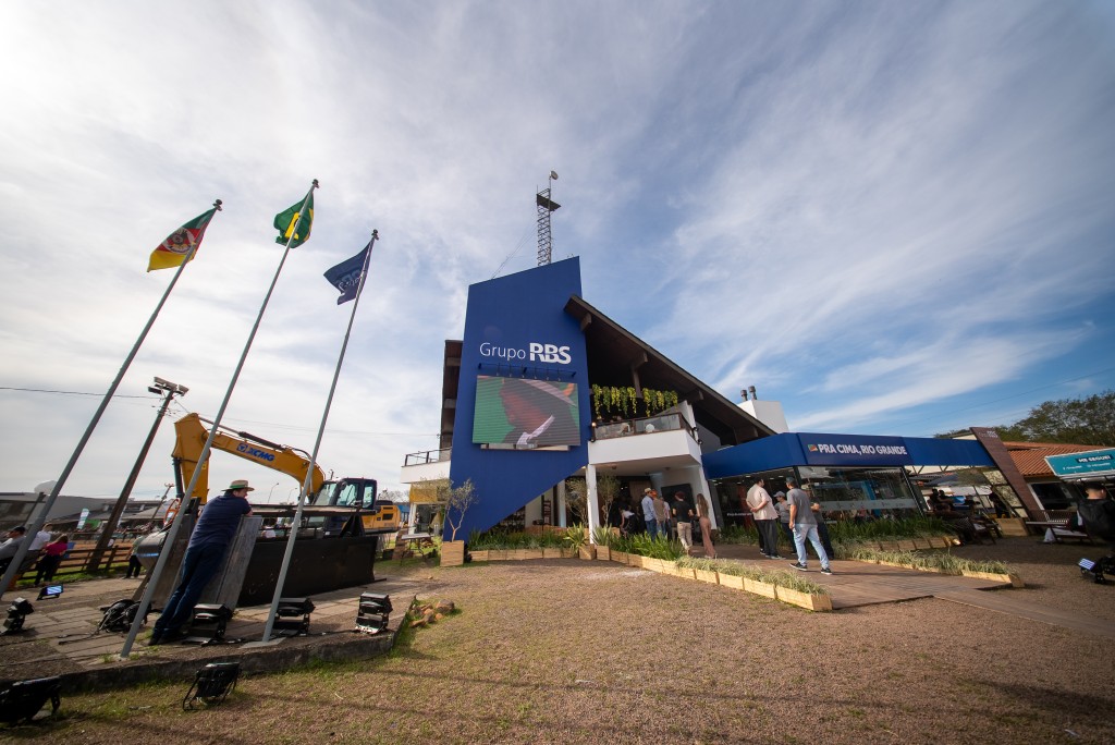 Painel sobre agronegócio com candidatos ao Piratini marca abertura da Casa RBS na Expointer