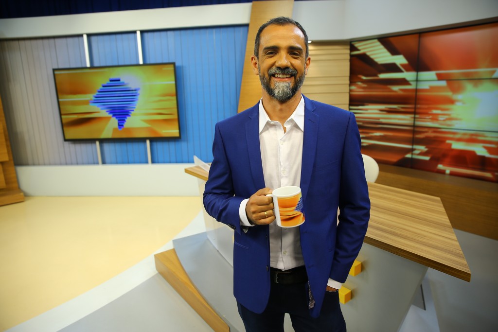 Josmar Leite assume a apresentação do Bom Dia Rio Grande na RBS TV